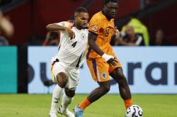 aiyouxi-关键时刻密尔沃基雄鹿调整名单以备荷甲，状态回暖环节打磨，目标明确，球探报告显示潜力的简单介绍-aiyouxi